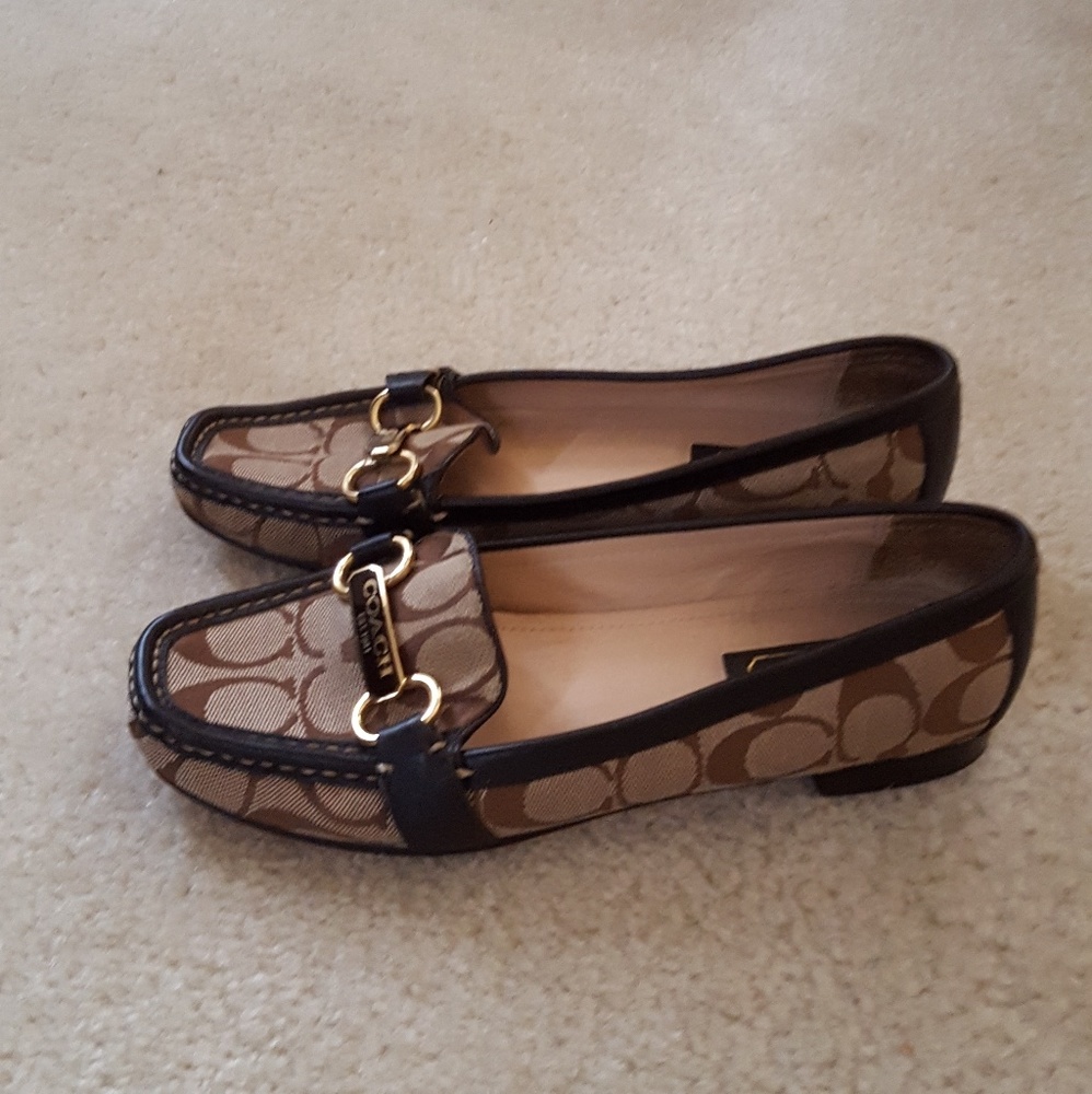 Loafer - Picture 2 of 5